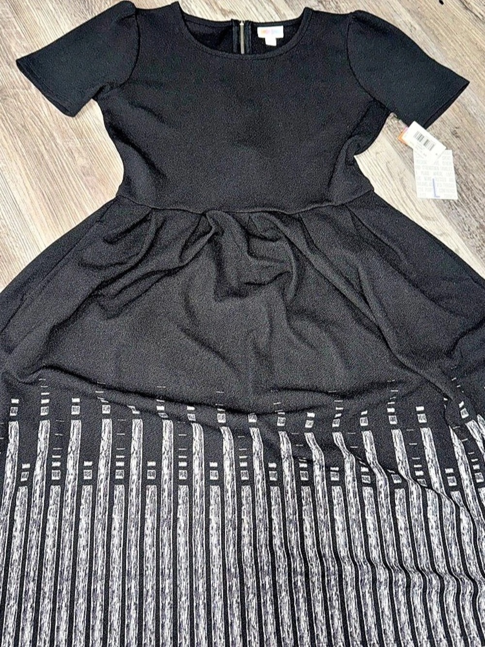 Lularoe Amelia womens L Black & White Striped Dress NWT